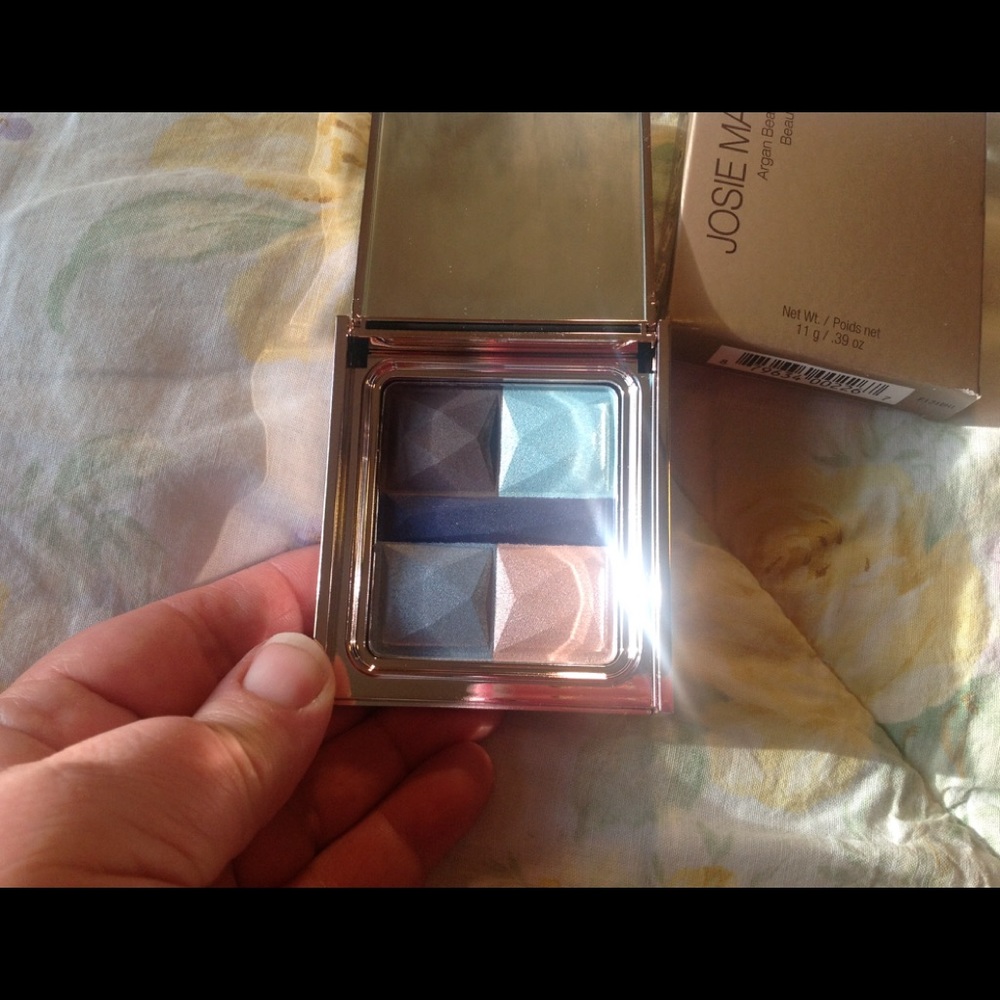 🌷Josie Maran Beautiful Eyes shadow & Color Stick